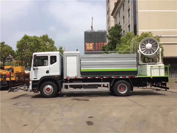 东风多利卡10吨12吨抑尘车（方罐），60米到100米抑尘车，